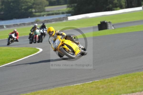 Motorcycle action photographs;Trackday digital images;event digital images;eventdigitalimages;no limits trackday;oulton park;oulton park circuit cheshire;oulton park photographs;peter wileman photography;trackday;trackday photos