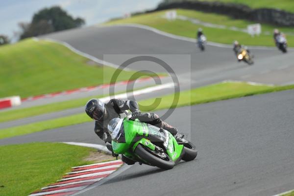 Motorcycle action photographs;Trackday digital images;event digital images;eventdigitalimages;no limits trackday;oulton park;oulton park circuit cheshire;oulton park photographs;peter wileman photography;trackday;trackday photos