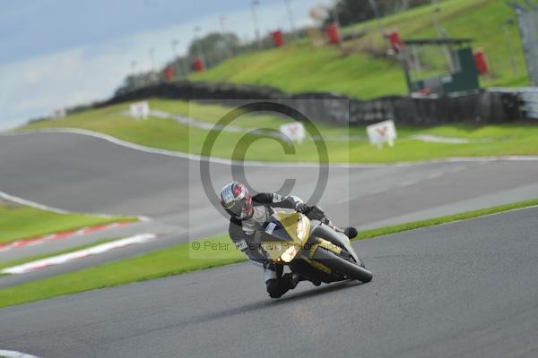 Motorcycle action photographs;Trackday digital images;event digital images;eventdigitalimages;no limits trackday;oulton park;oulton park circuit cheshire;oulton park photographs;peter wileman photography;trackday;trackday photos