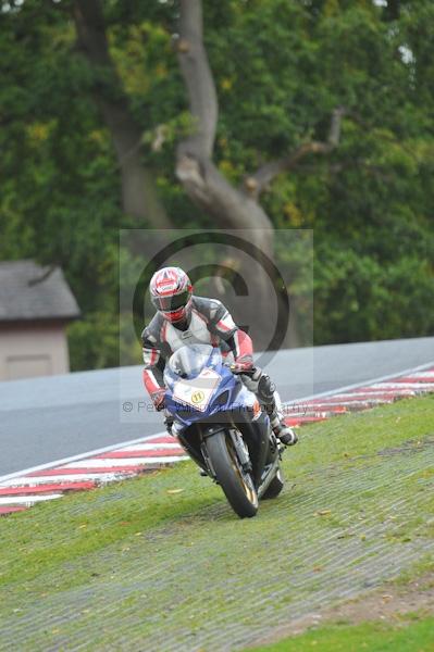 Motorcycle action photographs;Trackday digital images;event digital images;eventdigitalimages;no limits trackday;oulton park;oulton park circuit cheshire;oulton park photographs;peter wileman photography;trackday;trackday photos