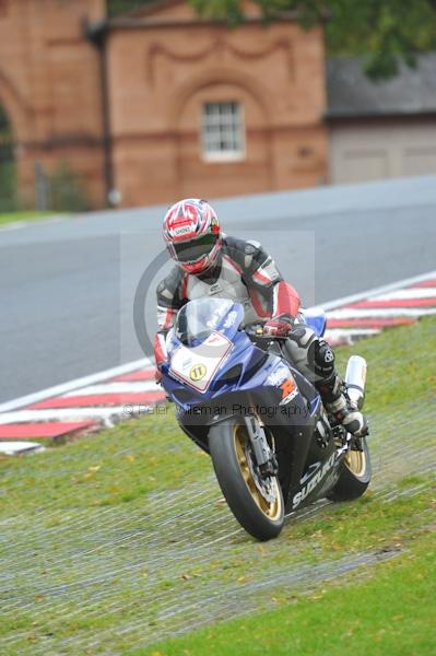 Motorcycle action photographs;Trackday digital images;event digital images;eventdigitalimages;no limits trackday;oulton park;oulton park circuit cheshire;oulton park photographs;peter wileman photography;trackday;trackday photos