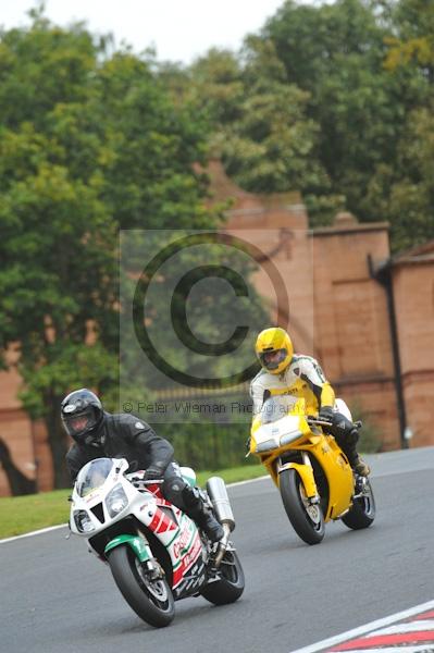 Motorcycle action photographs;Trackday digital images;event digital images;eventdigitalimages;no limits trackday;oulton park;oulton park circuit cheshire;oulton park photographs;peter wileman photography;trackday;trackday photos
