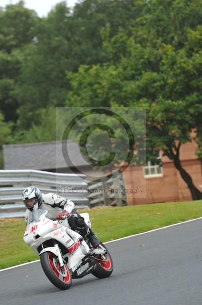 Motorcycle action photographs;Trackday digital images;event digital images;eventdigitalimages;no limits trackday;oulton park;oulton park circuit cheshire;oulton park photographs;peter wileman photography;trackday;trackday photos