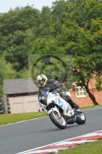Motorcycle action photographs;Trackday digital images;event digital images;eventdigitalimages;no limits trackday;oulton park;oulton park circuit cheshire;oulton park photographs;peter wileman photography;trackday;trackday photos