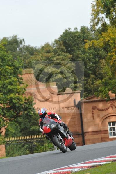 Motorcycle action photographs;Trackday digital images;event digital images;eventdigitalimages;no limits trackday;oulton park;oulton park circuit cheshire;oulton park photographs;peter wileman photography;trackday;trackday photos