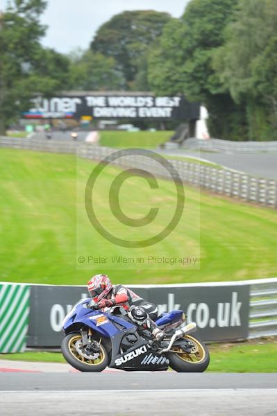 Motorcycle action photographs;Trackday digital images;event digital images;eventdigitalimages;no limits trackday;oulton park;oulton park circuit cheshire;oulton park photographs;peter wileman photography;trackday;trackday photos