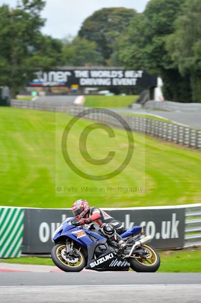Motorcycle action photographs;Trackday digital images;event digital images;eventdigitalimages;no limits trackday;oulton park;oulton park circuit cheshire;oulton park photographs;peter wileman photography;trackday;trackday photos