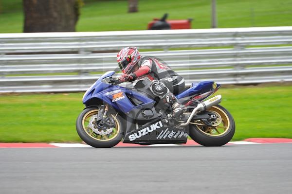 Motorcycle action photographs;Trackday digital images;event digital images;eventdigitalimages;no limits trackday;oulton park;oulton park circuit cheshire;oulton park photographs;peter wileman photography;trackday;trackday photos