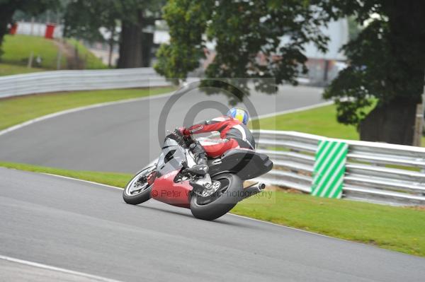 Motorcycle action photographs;Trackday digital images;event digital images;eventdigitalimages;no limits trackday;oulton park;oulton park circuit cheshire;oulton park photographs;peter wileman photography;trackday;trackday photos