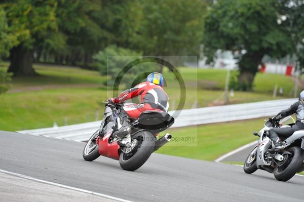 Motorcycle action photographs;Trackday digital images;event digital images;eventdigitalimages;no limits trackday;oulton park;oulton park circuit cheshire;oulton park photographs;peter wileman photography;trackday;trackday photos