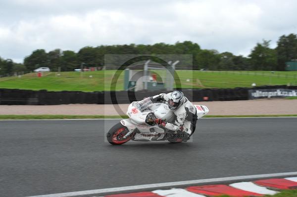 Motorcycle action photographs;Trackday digital images;event digital images;eventdigitalimages;no limits trackday;oulton park;oulton park circuit cheshire;oulton park photographs;peter wileman photography;trackday;trackday photos