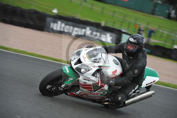 Motorcycle action photographs;Trackday digital images;event digital images;eventdigitalimages;no limits trackday;oulton park;oulton park circuit cheshire;oulton park photographs;peter wileman photography;trackday;trackday photos