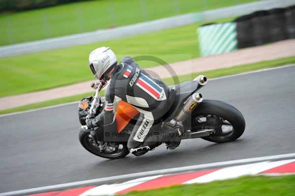 Motorcycle action photographs;Trackday digital images;event digital images;eventdigitalimages;no limits trackday;oulton park;oulton park circuit cheshire;oulton park photographs;peter wileman photography;trackday;trackday photos
