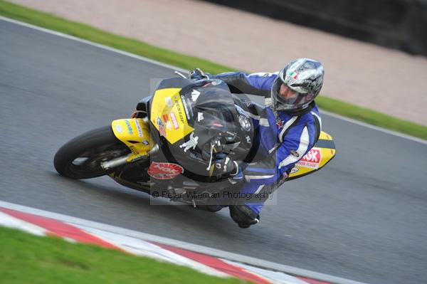 Motorcycle action photographs;Trackday digital images;event digital images;eventdigitalimages;no limits trackday;oulton park;oulton park circuit cheshire;oulton park photographs;peter wileman photography;trackday;trackday photos