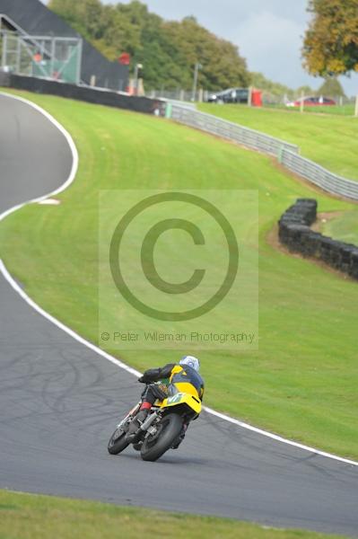 Motorcycle action photographs;Trackday digital images;event digital images;eventdigitalimages;no limits trackday;oulton park;oulton park circuit cheshire;oulton park photographs;peter wileman photography;trackday;trackday photos