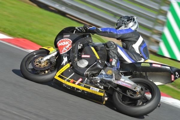 Motorcycle action photographs;Trackday digital images;event digital images;eventdigitalimages;no limits trackday;oulton park;oulton park circuit cheshire;oulton park photographs;peter wileman photography;trackday;trackday photos