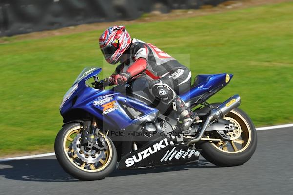 Motorcycle action photographs;Trackday digital images;event digital images;eventdigitalimages;no limits trackday;oulton park;oulton park circuit cheshire;oulton park photographs;peter wileman photography;trackday;trackday photos
