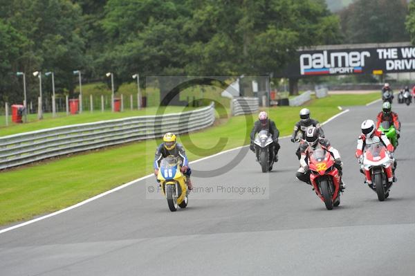 Motorcycle action photographs;Trackday digital images;event digital images;eventdigitalimages;no limits trackday;oulton park;oulton park circuit cheshire;oulton park photographs;peter wileman photography;trackday;trackday photos