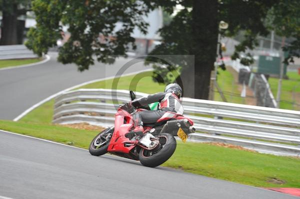 Motorcycle action photographs;Trackday digital images;event digital images;eventdigitalimages;no limits trackday;oulton park;oulton park circuit cheshire;oulton park photographs;peter wileman photography;trackday;trackday photos