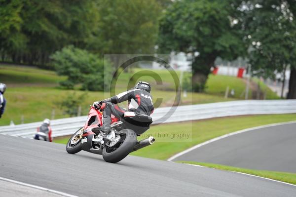 Motorcycle action photographs;Trackday digital images;event digital images;eventdigitalimages;no limits trackday;oulton park;oulton park circuit cheshire;oulton park photographs;peter wileman photography;trackday;trackday photos