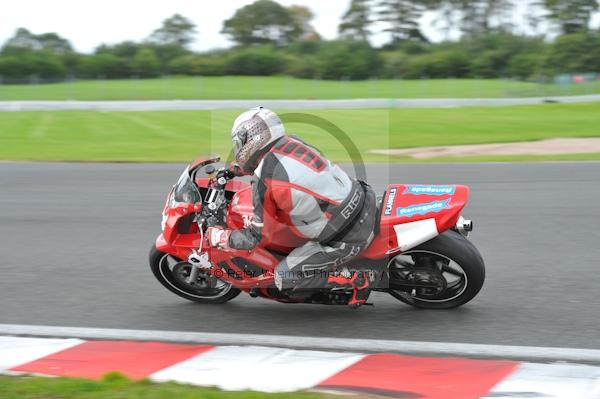 Motorcycle action photographs;Trackday digital images;event digital images;eventdigitalimages;no limits trackday;oulton park;oulton park circuit cheshire;oulton park photographs;peter wileman photography;trackday;trackday photos