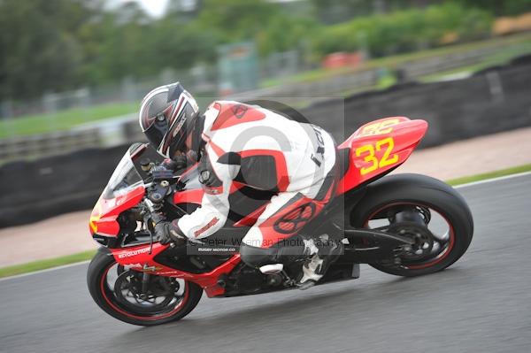 Motorcycle action photographs;Trackday digital images;event digital images;eventdigitalimages;no limits trackday;oulton park;oulton park circuit cheshire;oulton park photographs;peter wileman photography;trackday;trackday photos