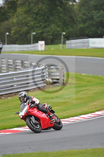 Motorcycle action photographs;Trackday digital images;event digital images;eventdigitalimages;no limits trackday;oulton park;oulton park circuit cheshire;oulton park photographs;peter wileman photography;trackday;trackday photos