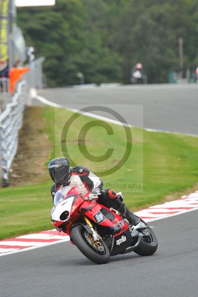 Motorcycle action photographs;Trackday digital images;event digital images;eventdigitalimages;no limits trackday;oulton park;oulton park circuit cheshire;oulton park photographs;peter wileman photography;trackday;trackday photos
