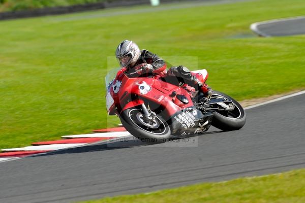 Motorcycle action photographs;Trackday digital images;event digital images;eventdigitalimages;no limits trackday;oulton park;oulton park circuit cheshire;oulton park photographs;peter wileman photography;trackday;trackday photos