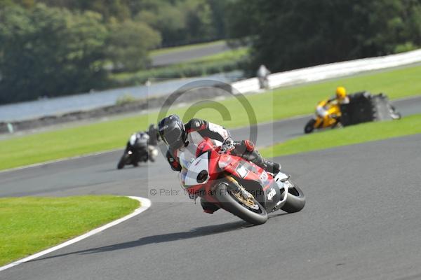 Motorcycle action photographs;Trackday digital images;event digital images;eventdigitalimages;no limits trackday;oulton park;oulton park circuit cheshire;oulton park photographs;peter wileman photography;trackday;trackday photos