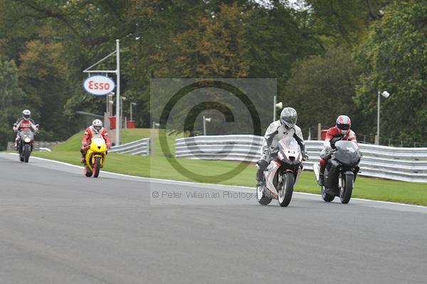 Motorcycle action photographs;Trackday digital images;event digital images;eventdigitalimages;no limits trackday;oulton park;oulton park circuit cheshire;oulton park photographs;peter wileman photography;trackday;trackday photos
