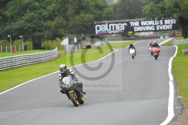 Motorcycle action photographs;Trackday digital images;event digital images;eventdigitalimages;no limits trackday;oulton park;oulton park circuit cheshire;oulton park photographs;peter wileman photography;trackday;trackday photos