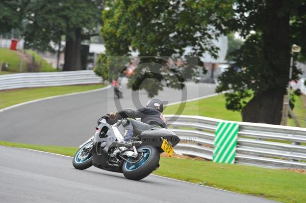 Motorcycle action photographs;Trackday digital images;event digital images;eventdigitalimages;no limits trackday;oulton park;oulton park circuit cheshire;oulton park photographs;peter wileman photography;trackday;trackday photos