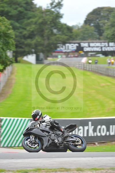 Motorcycle action photographs;Trackday digital images;event digital images;eventdigitalimages;no limits trackday;oulton park;oulton park circuit cheshire;oulton park photographs;peter wileman photography;trackday;trackday photos