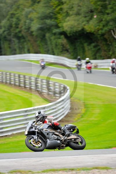 Motorcycle action photographs;Trackday digital images;event digital images;eventdigitalimages;no limits trackday;oulton park;oulton park circuit cheshire;oulton park photographs;peter wileman photography;trackday;trackday photos