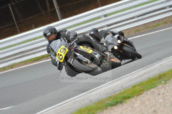 Motorcycle action photographs;Trackday digital images;event digital images;eventdigitalimages;no limits trackday;oulton park;oulton park circuit cheshire;oulton park photographs;peter wileman photography;trackday;trackday photos