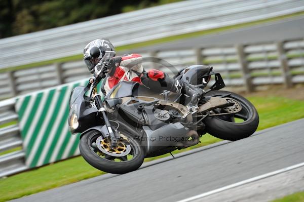 Motorcycle action photographs;Trackday digital images;event digital images;eventdigitalimages;no limits trackday;oulton park;oulton park circuit cheshire;oulton park photographs;peter wileman photography;trackday;trackday photos