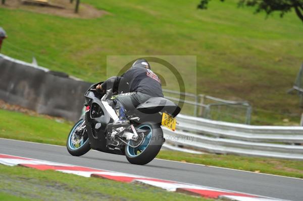 Motorcycle action photographs;Trackday digital images;event digital images;eventdigitalimages;no limits trackday;oulton park;oulton park circuit cheshire;oulton park photographs;peter wileman photography;trackday;trackday photos