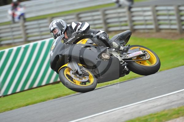 Motorcycle action photographs;Trackday digital images;event digital images;eventdigitalimages;no limits trackday;oulton park;oulton park circuit cheshire;oulton park photographs;peter wileman photography;trackday;trackday photos
