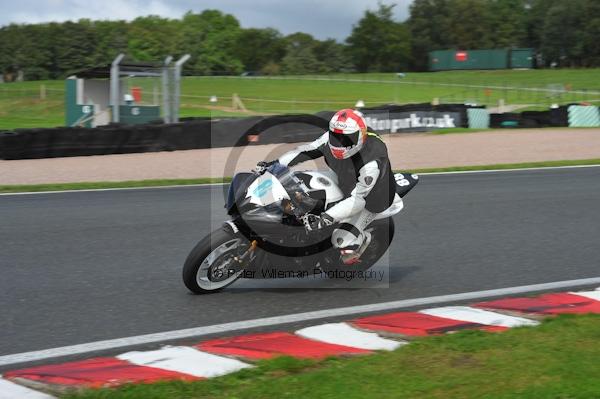 Motorcycle action photographs;Trackday digital images;event digital images;eventdigitalimages;no limits trackday;oulton park;oulton park circuit cheshire;oulton park photographs;peter wileman photography;trackday;trackday photos