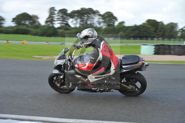 Motorcycle action photographs;Trackday digital images;event digital images;eventdigitalimages;no limits trackday;oulton park;oulton park circuit cheshire;oulton park photographs;peter wileman photography;trackday;trackday photos