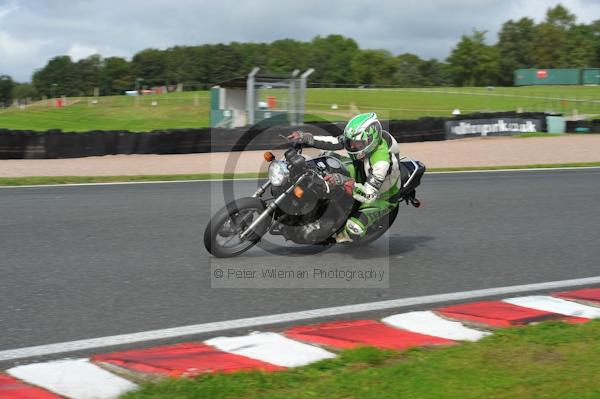 Motorcycle action photographs;Trackday digital images;event digital images;eventdigitalimages;no limits trackday;oulton park;oulton park circuit cheshire;oulton park photographs;peter wileman photography;trackday;trackday photos
