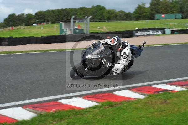 Motorcycle action photographs;Trackday digital images;event digital images;eventdigitalimages;no limits trackday;oulton park;oulton park circuit cheshire;oulton park photographs;peter wileman photography;trackday;trackday photos