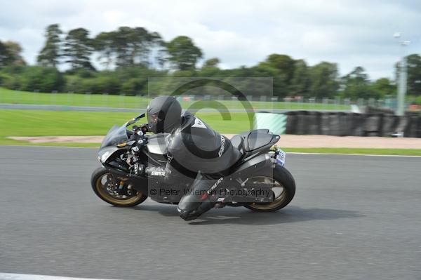 Motorcycle action photographs;Trackday digital images;event digital images;eventdigitalimages;no limits trackday;oulton park;oulton park circuit cheshire;oulton park photographs;peter wileman photography;trackday;trackday photos