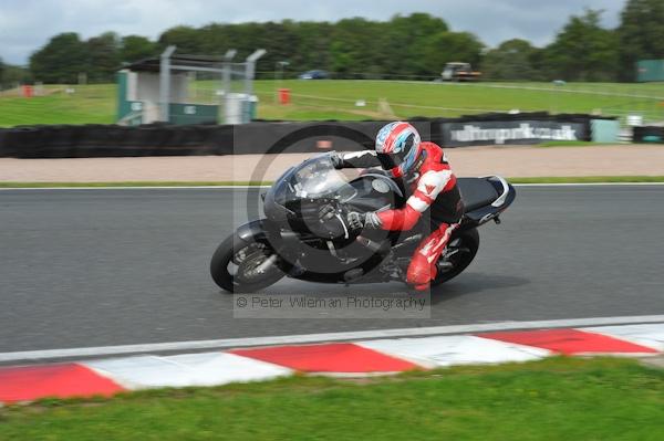 Motorcycle action photographs;Trackday digital images;event digital images;eventdigitalimages;no limits trackday;oulton park;oulton park circuit cheshire;oulton park photographs;peter wileman photography;trackday;trackday photos