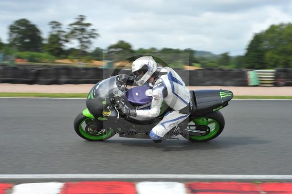 Motorcycle action photographs;Trackday digital images;event digital images;eventdigitalimages;no limits trackday;oulton park;oulton park circuit cheshire;oulton park photographs;peter wileman photography;trackday;trackday photos