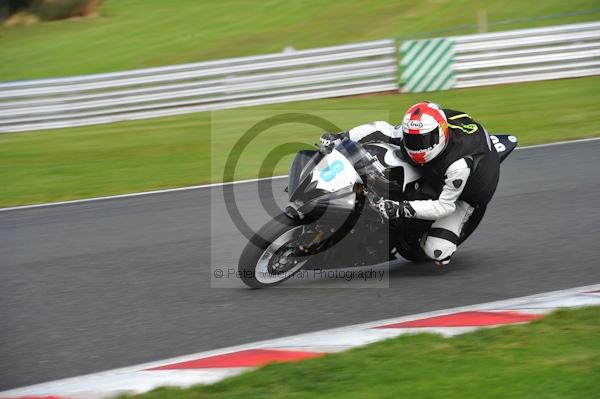 Motorcycle action photographs;Trackday digital images;event digital images;eventdigitalimages;no limits trackday;oulton park;oulton park circuit cheshire;oulton park photographs;peter wileman photography;trackday;trackday photos