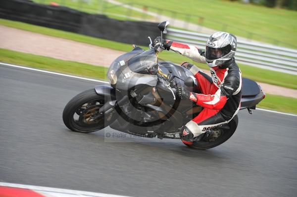 Motorcycle action photographs;Trackday digital images;event digital images;eventdigitalimages;no limits trackday;oulton park;oulton park circuit cheshire;oulton park photographs;peter wileman photography;trackday;trackday photos