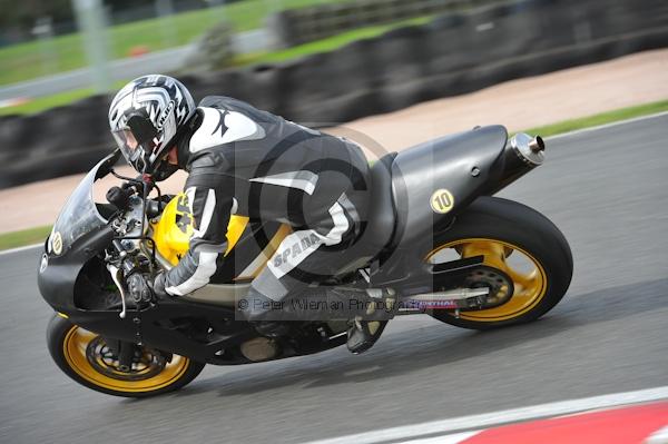 Motorcycle action photographs;Trackday digital images;event digital images;eventdigitalimages;no limits trackday;oulton park;oulton park circuit cheshire;oulton park photographs;peter wileman photography;trackday;trackday photos