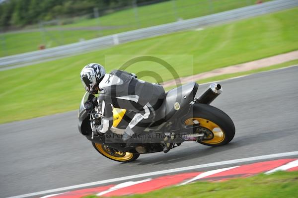 Motorcycle action photographs;Trackday digital images;event digital images;eventdigitalimages;no limits trackday;oulton park;oulton park circuit cheshire;oulton park photographs;peter wileman photography;trackday;trackday photos